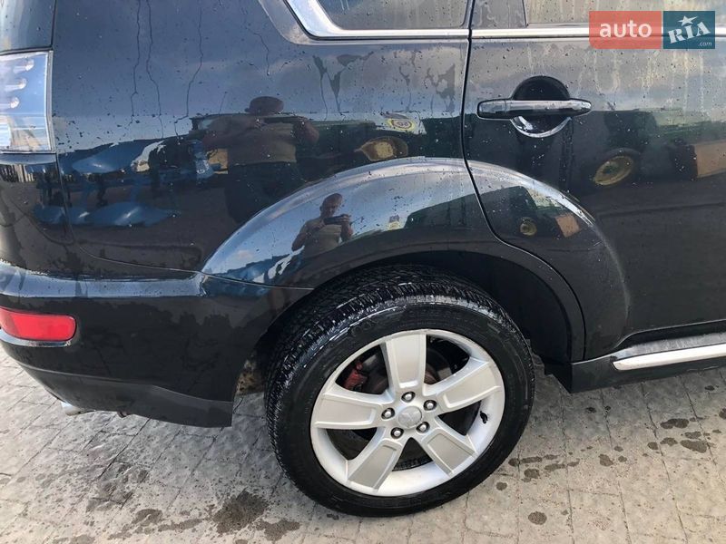Внедорожник / Кроссовер Mitsubishi Outlander 2009 в Львове