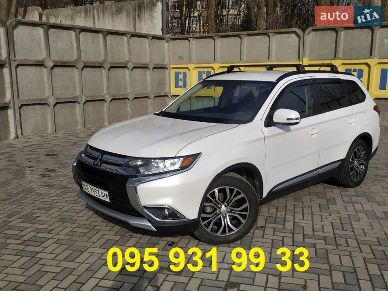 Mitsubishi Outlander 2016