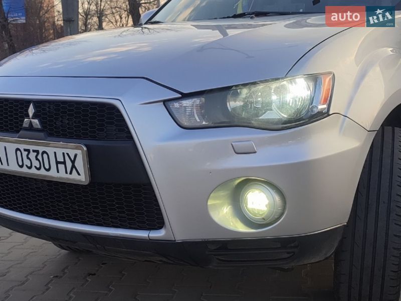 Mitsubishi Outlander 2010