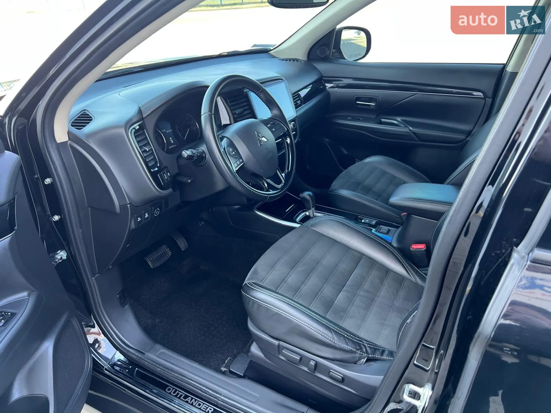 2019 Mitsubishi Outlander - мініатюра 24