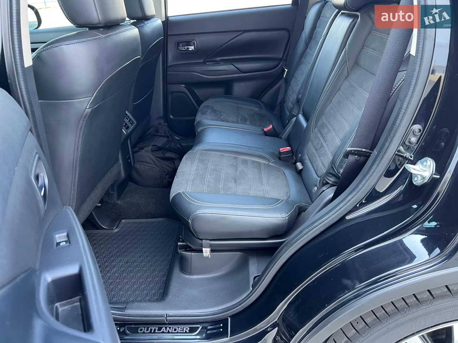 2019 Mitsubishi Outlander - мініатюра 29
