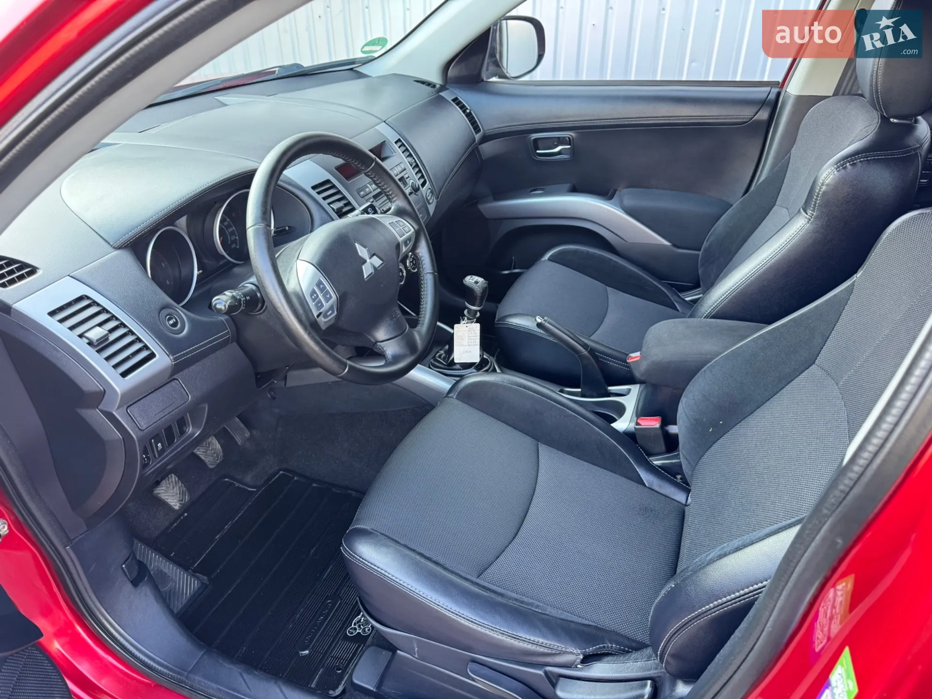 2012 Mitsubishi Outlander - мініатюра 11