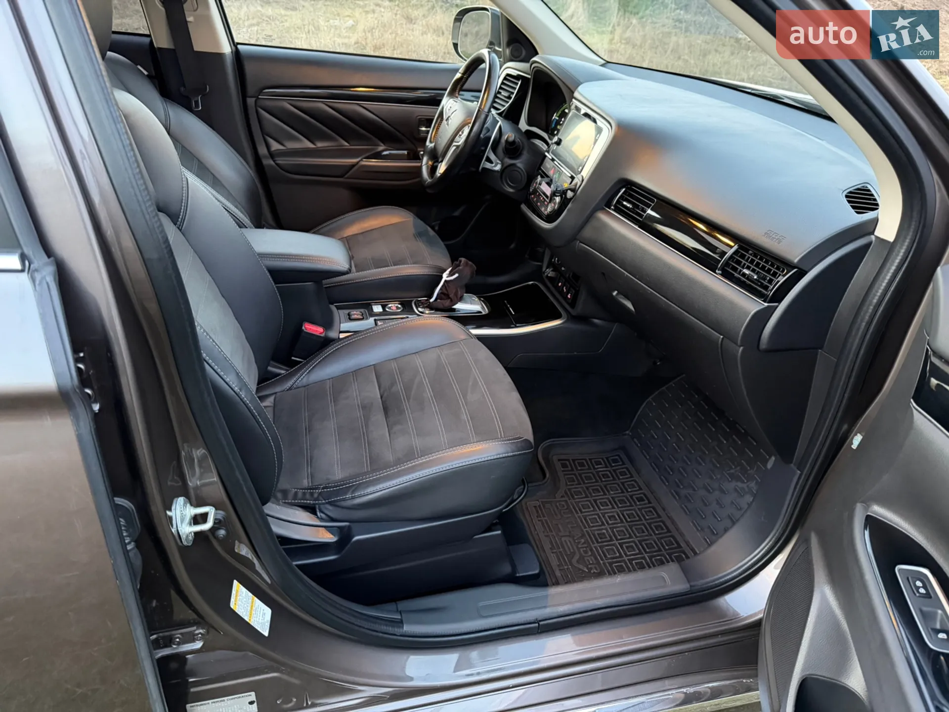 2019 Mitsubishi Outlander - мініатюра 8