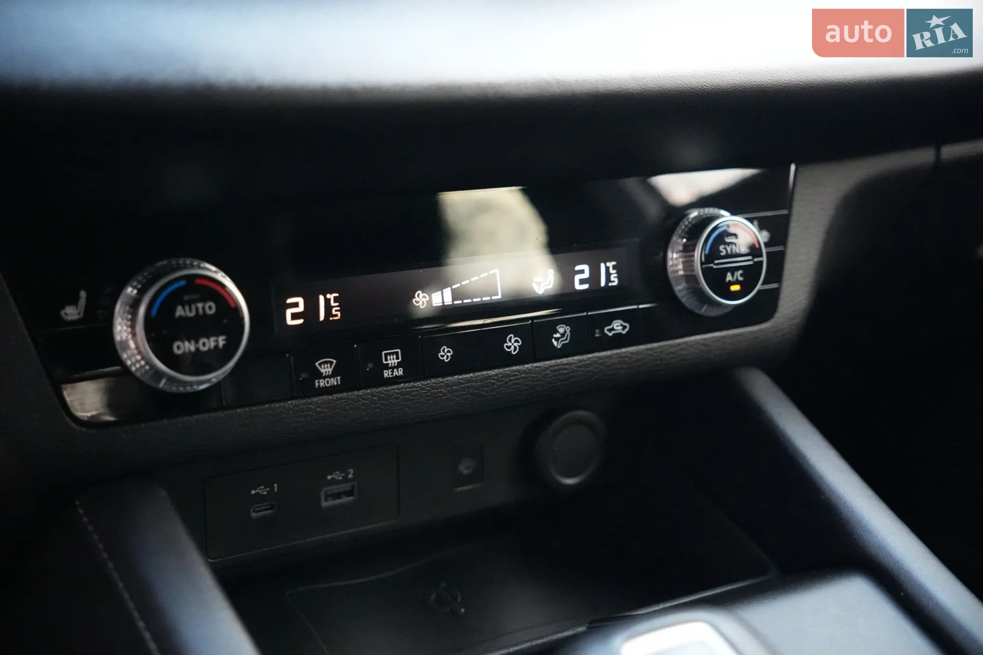 2021 Mitsubishi Outlander - мініатюра 19