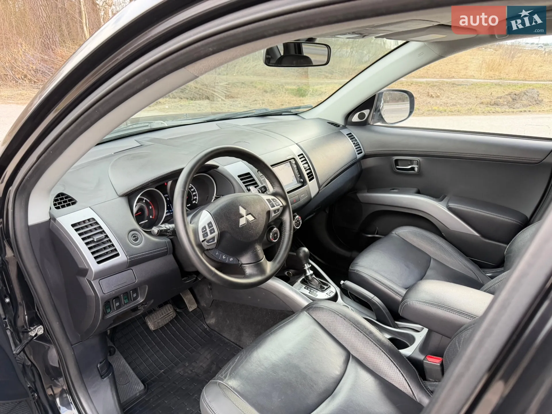 2010 Mitsubishi Outlander - мініатюра 28