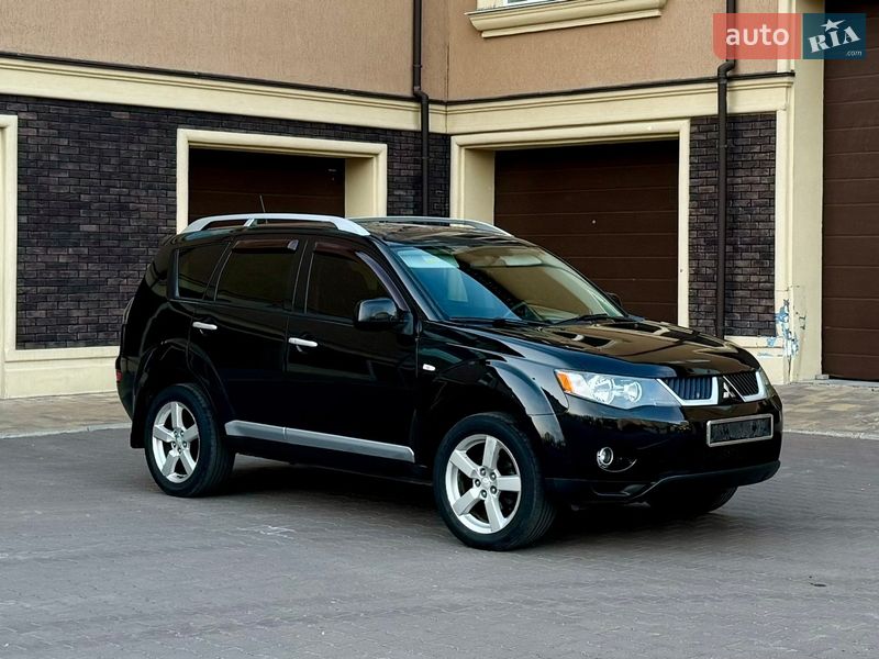 Внедорожник / Кроссовер Mitsubishi Outlander 2008 в Киеве