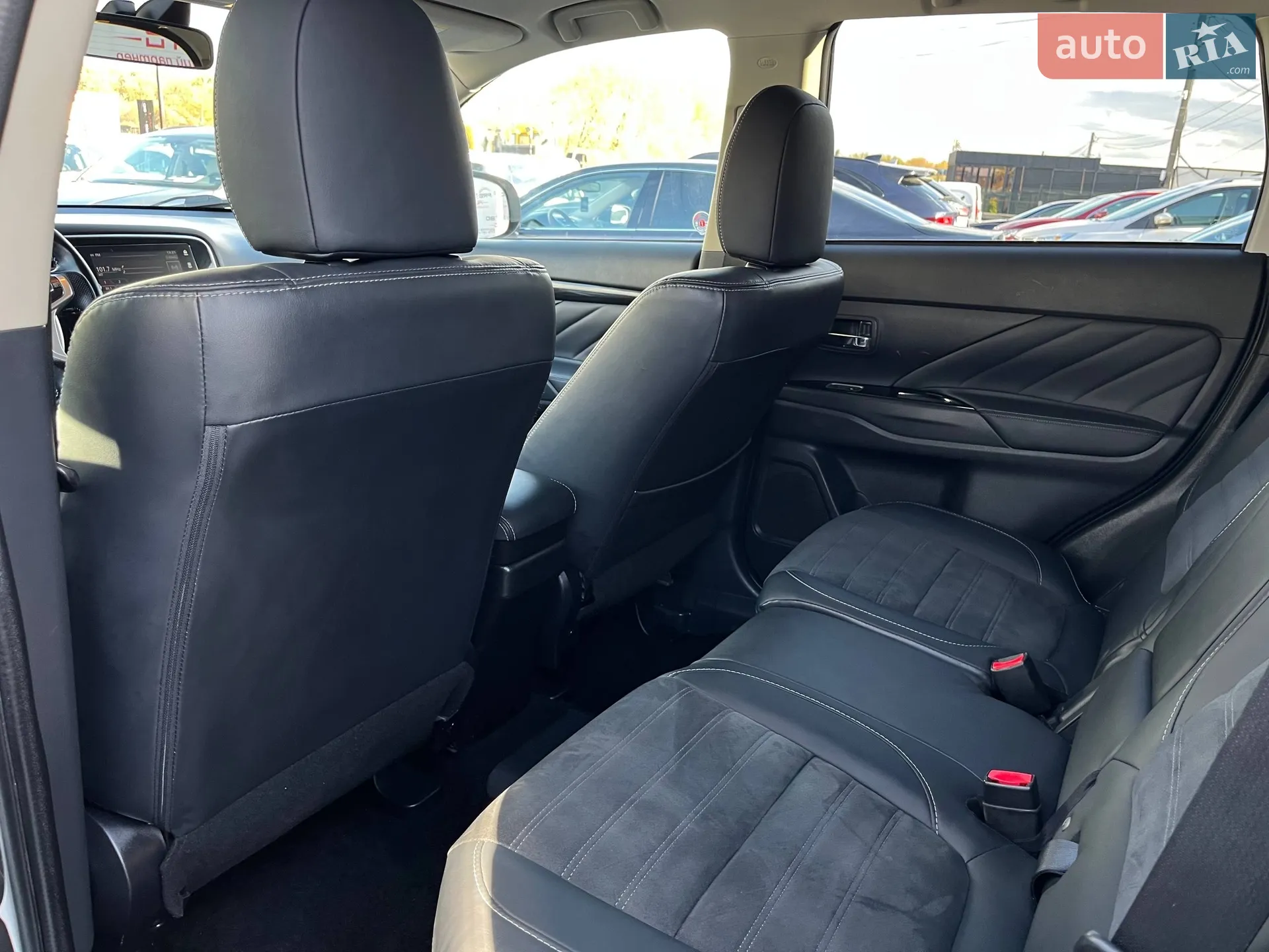 2018 Mitsubishi Outlander - мініатюра 22