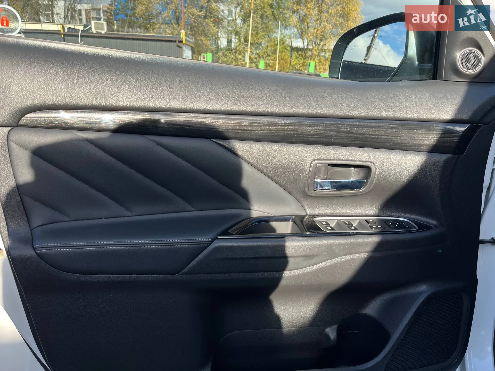 2018 Mitsubishi Outlander - мініатюра 12