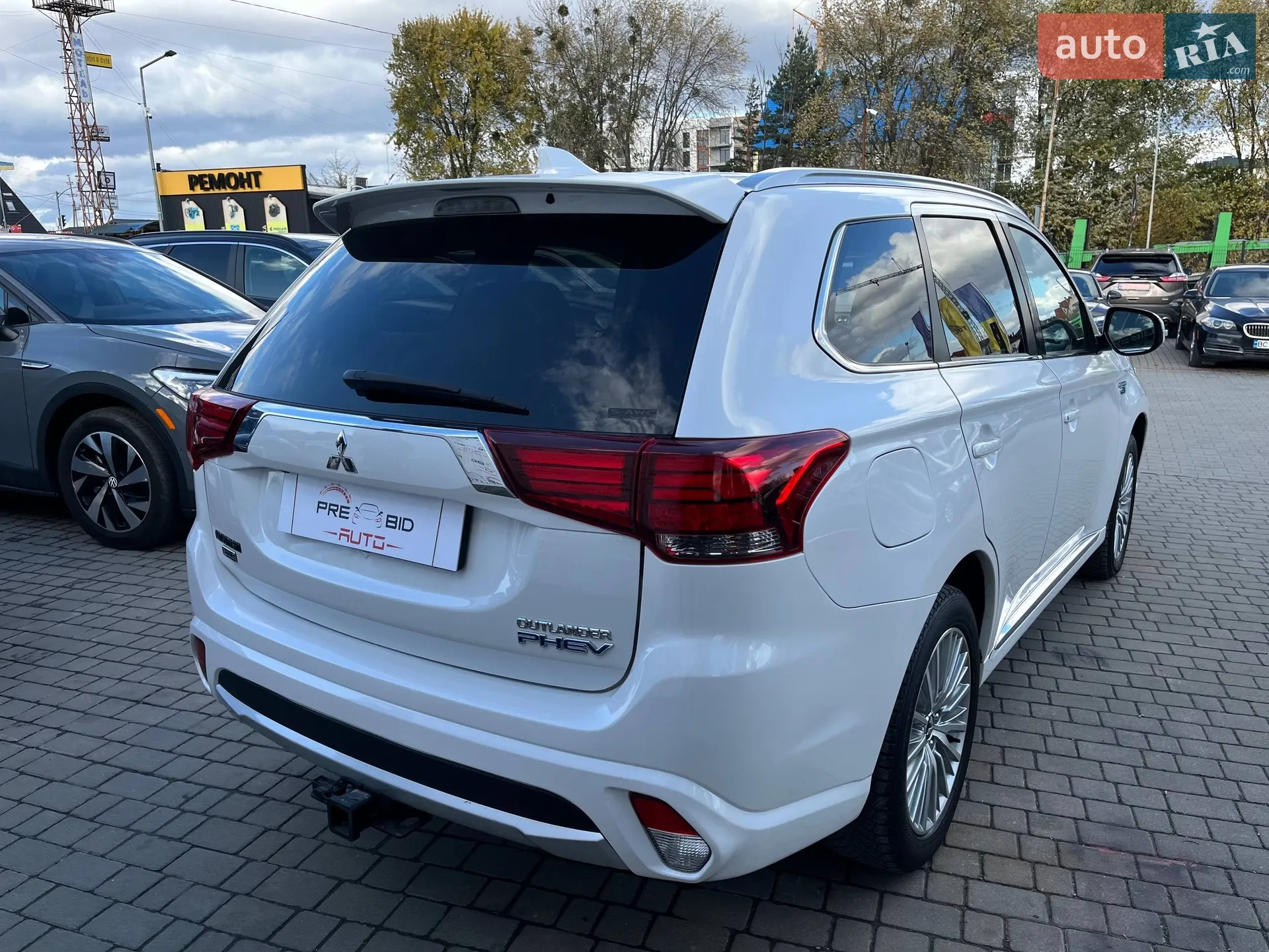 2018 Mitsubishi Outlander - мініатюра 8