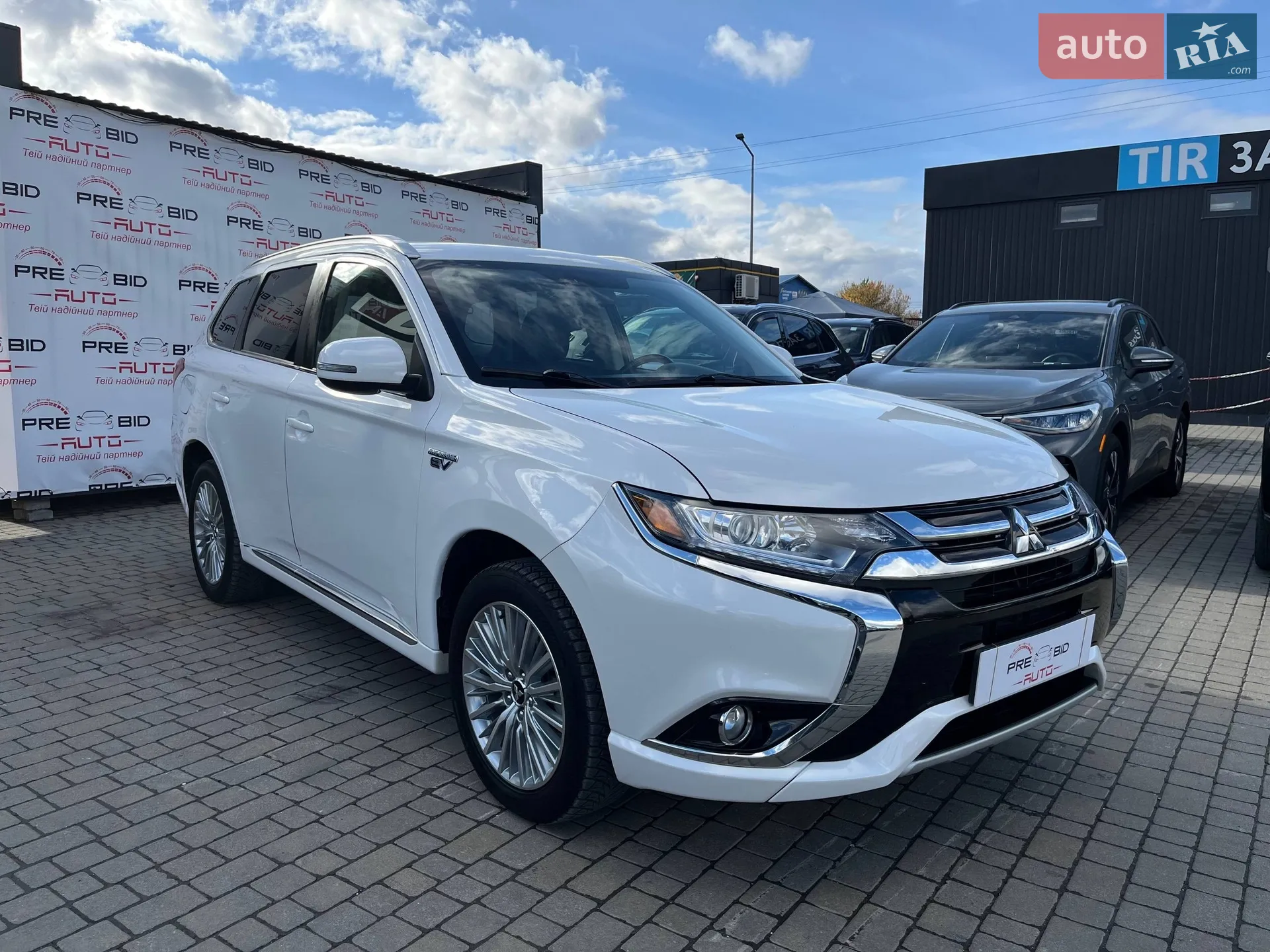 2018 Mitsubishi Outlander - мініатюра 3