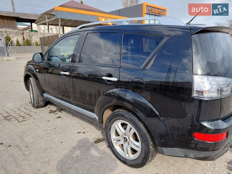 Внедорожник / Кроссовер Mitsubishi Outlander 2008 в Кельменцах