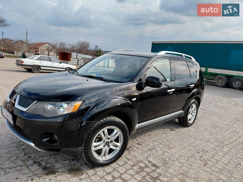Внедорожник / Кроссовер Mitsubishi Outlander 2008 в Кельменцах