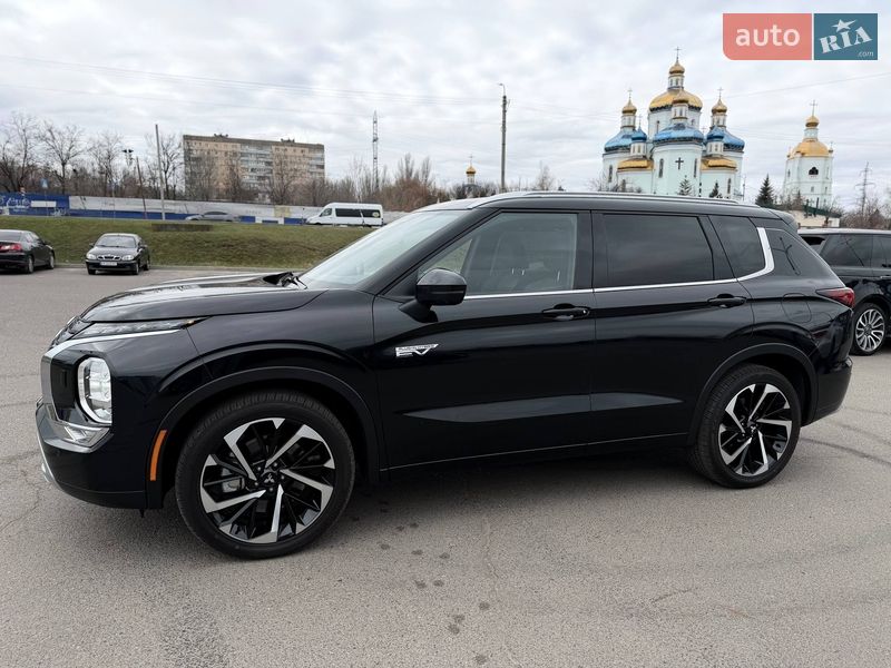 Внедорожник / Кроссовер Mitsubishi Outlander 2024 в Кривом Роге