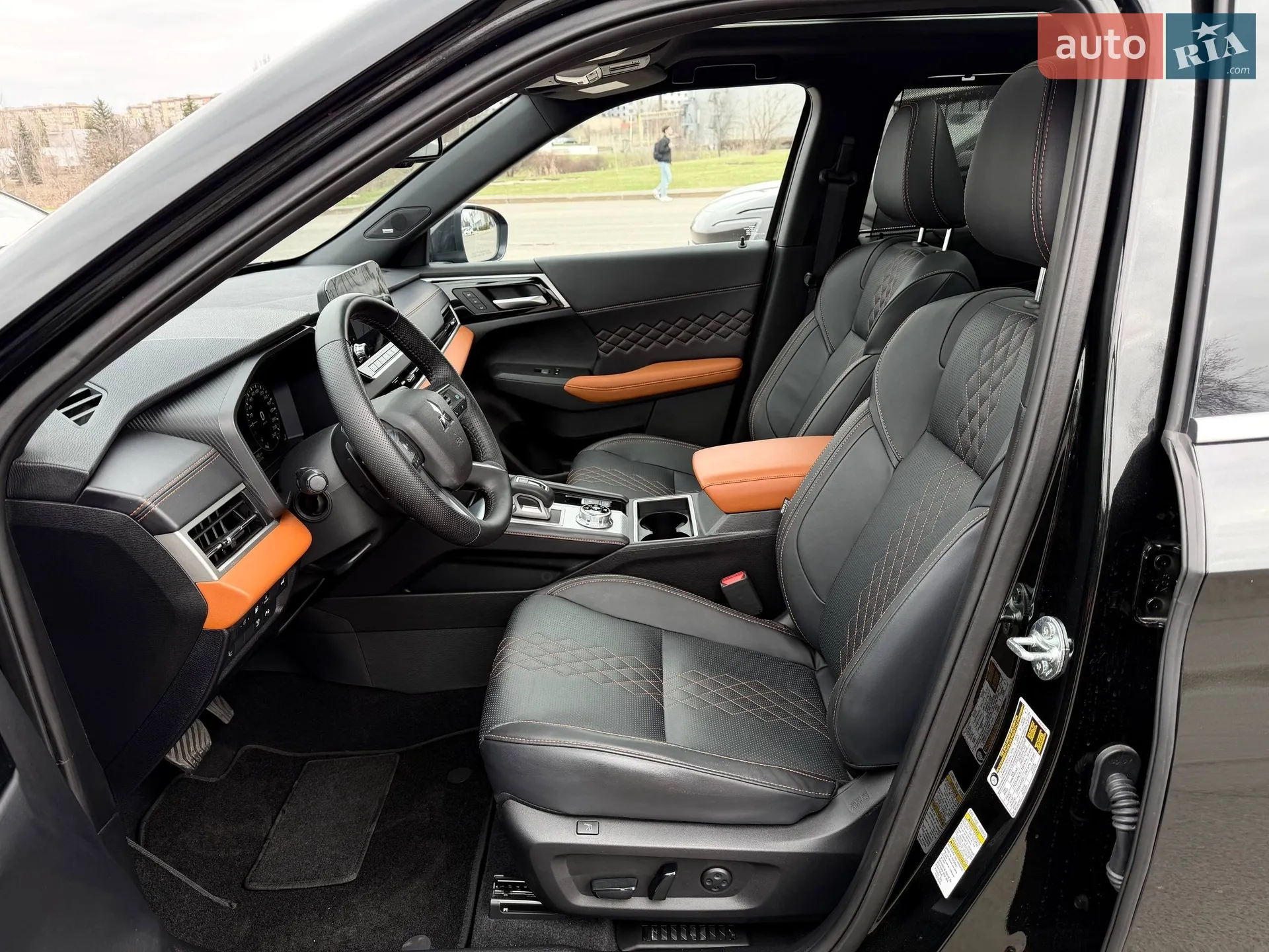 2024 Mitsubishi Outlander - мініатюра 36