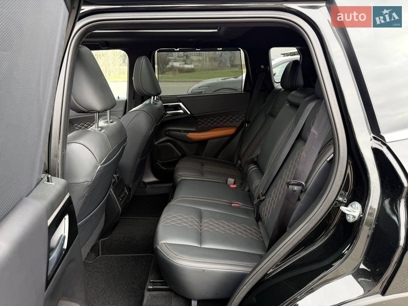 Внедорожник / Кроссовер Mitsubishi Outlander 2024 в Кривом Роге