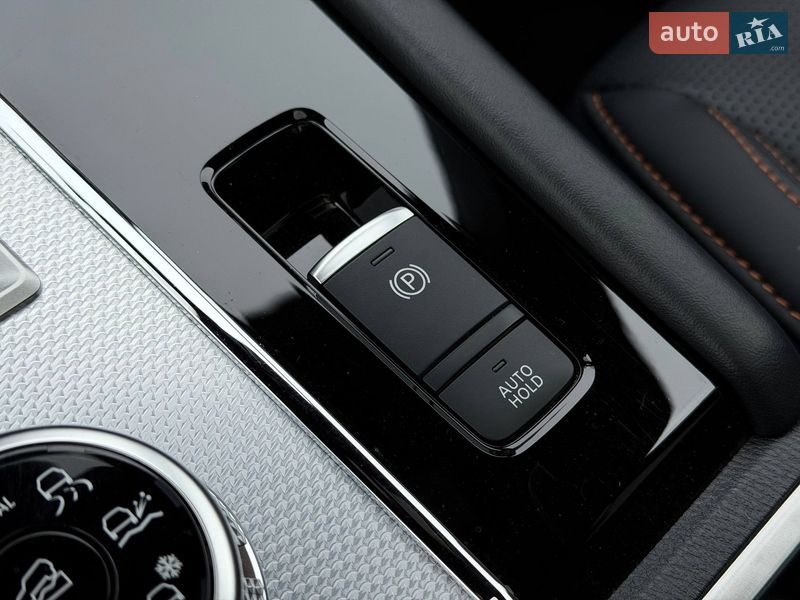 Внедорожник / Кроссовер Mitsubishi Outlander 2024 в Кривом Роге