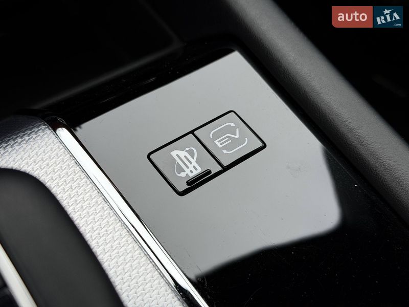 Внедорожник / Кроссовер Mitsubishi Outlander 2024 в Кривом Роге