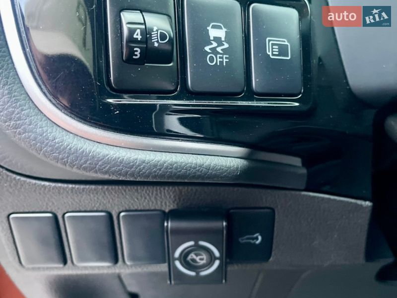 Внедорожник / Кроссовер Mitsubishi Outlander 2014 в Буче