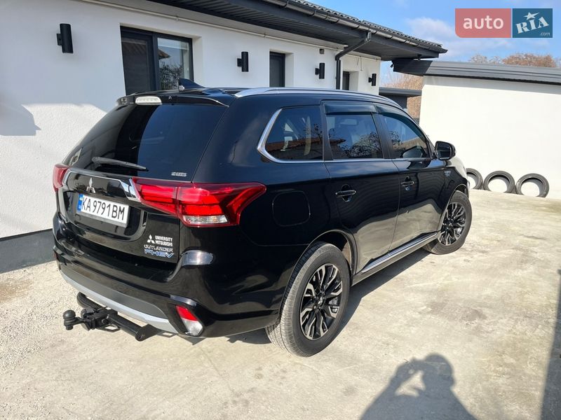 Внедорожник / Кроссовер Mitsubishi Outlander 2017 в Белой Церкви