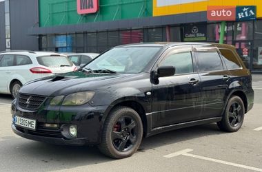 Позашляховик / Кросовер Mitsubishi Outlander 2003 в Києві