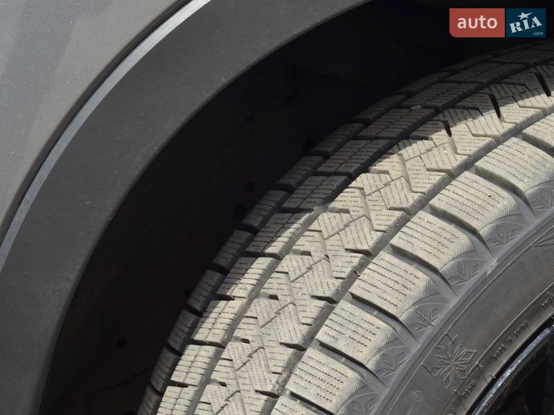 Внедорожник / Кроссовер Mitsubishi Outlander 2023 в Киеве