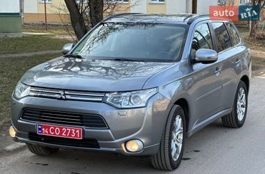 Позашляховик / Кросовер Mitsubishi Outlander 2013 в Долині