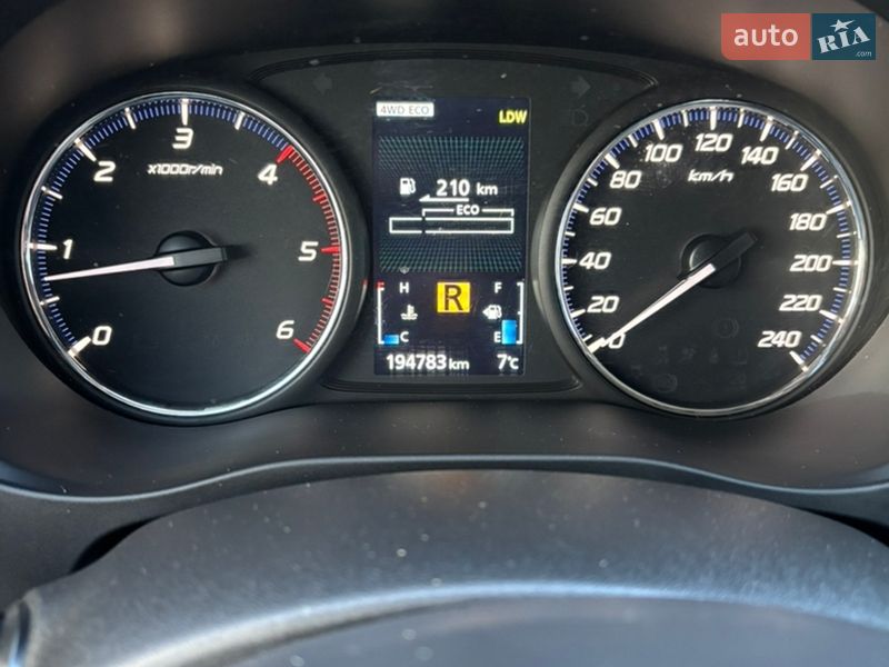 Внедорожник / Кроссовер Mitsubishi Outlander 2013 в Сарнах