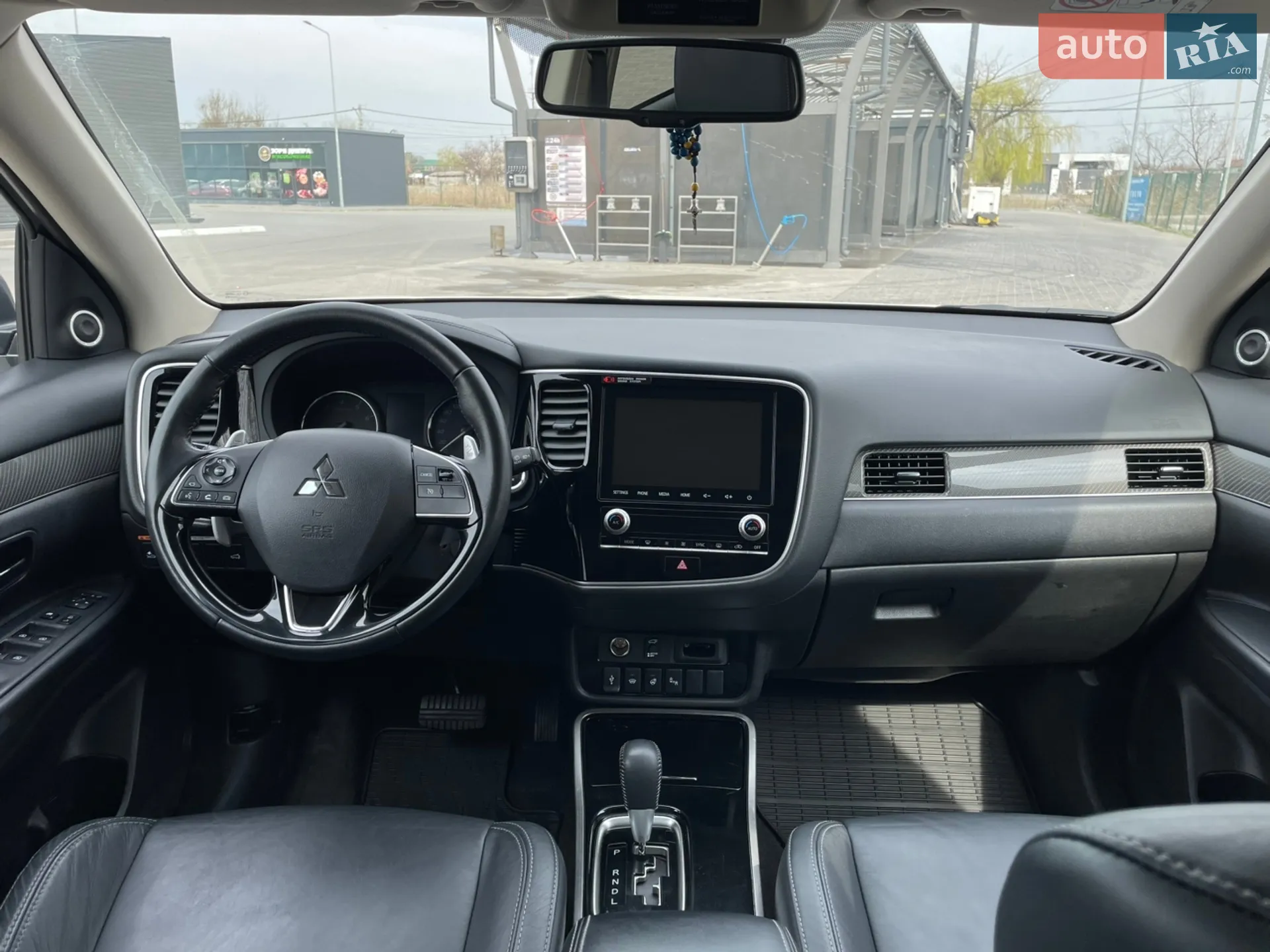 2020 Mitsubishi Outlander - мініатюра 26