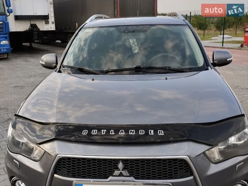 Mitsubishi Outlander