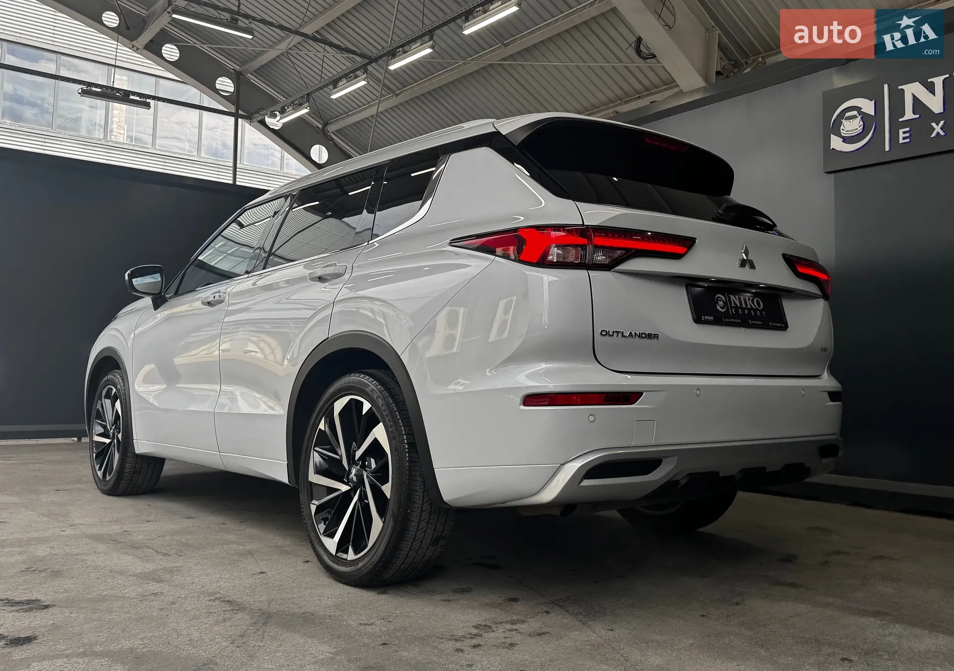 2024 Mitsubishi Outlander - мініатюра 9
