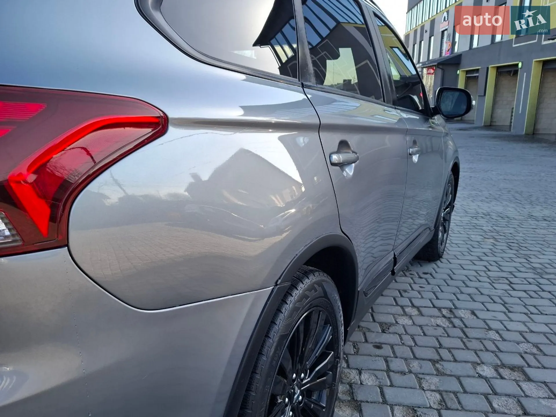 2020 Mitsubishi Outlander - мініатюра 13