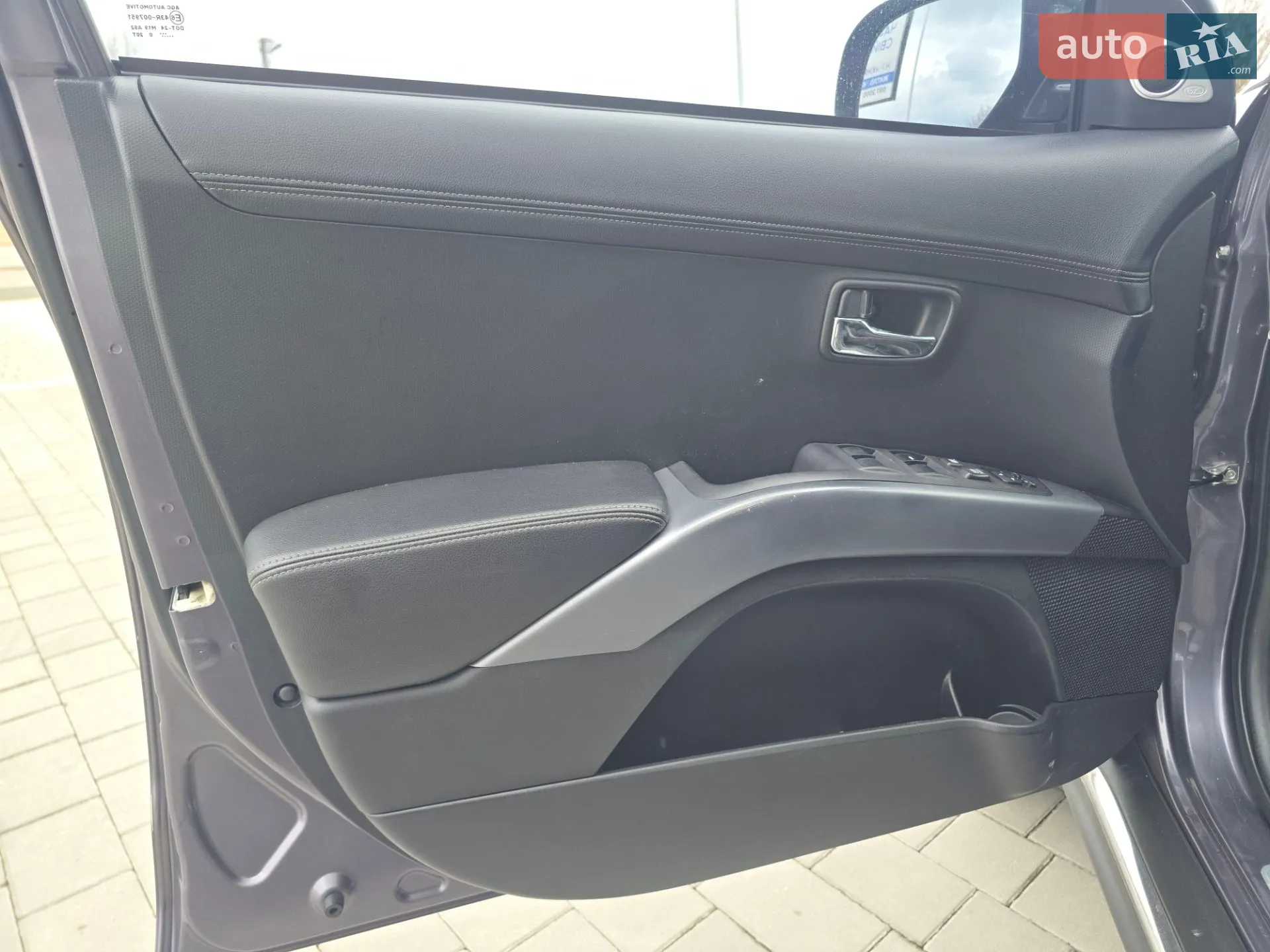 2010 Mitsubishi Outlander - мініатюра 76