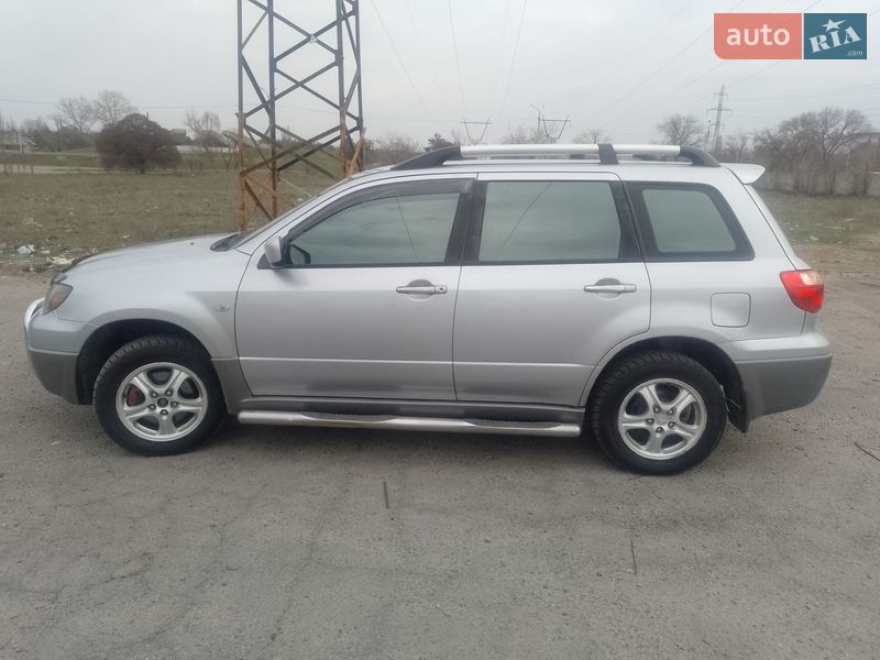 Позашляховик / Кросовер Mitsubishi Outlander 2003 в Дніпрі