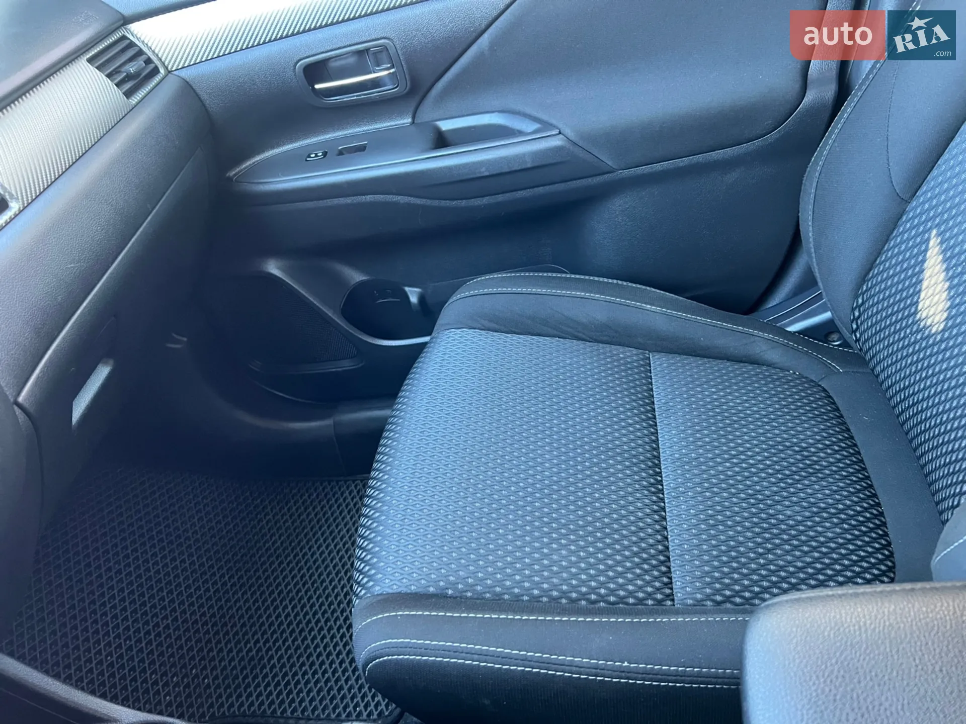 2015 Mitsubishi Outlander - мініатюра 14