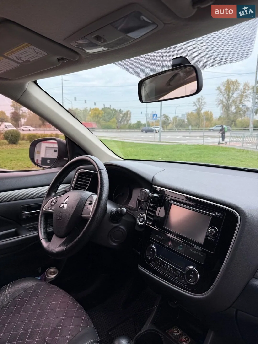 2013 Mitsubishi Outlander - мініатюра 3