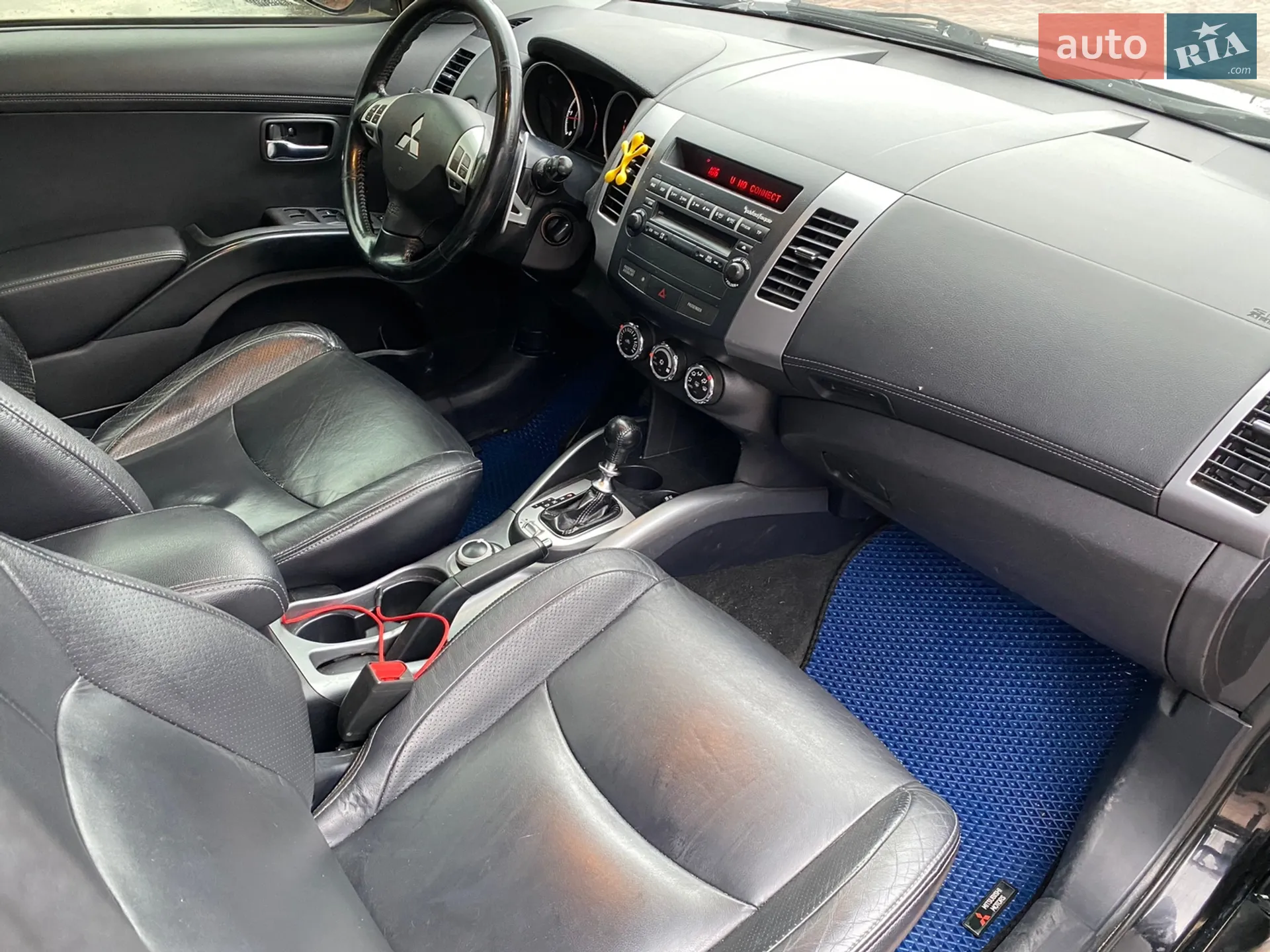 2010 Mitsubishi Outlander - мініатюра 13
