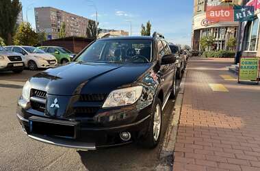 Позашляховик / Кросовер Mitsubishi Outlander 2008 в Києві