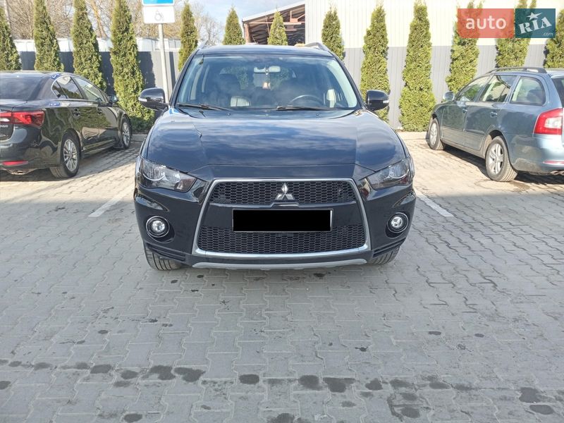 Mitsubishi Outlander 2010
