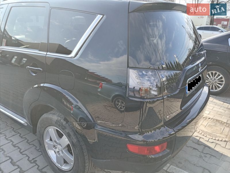 Позашляховик / Кросовер Mitsubishi Outlander 2010 в Тернополі