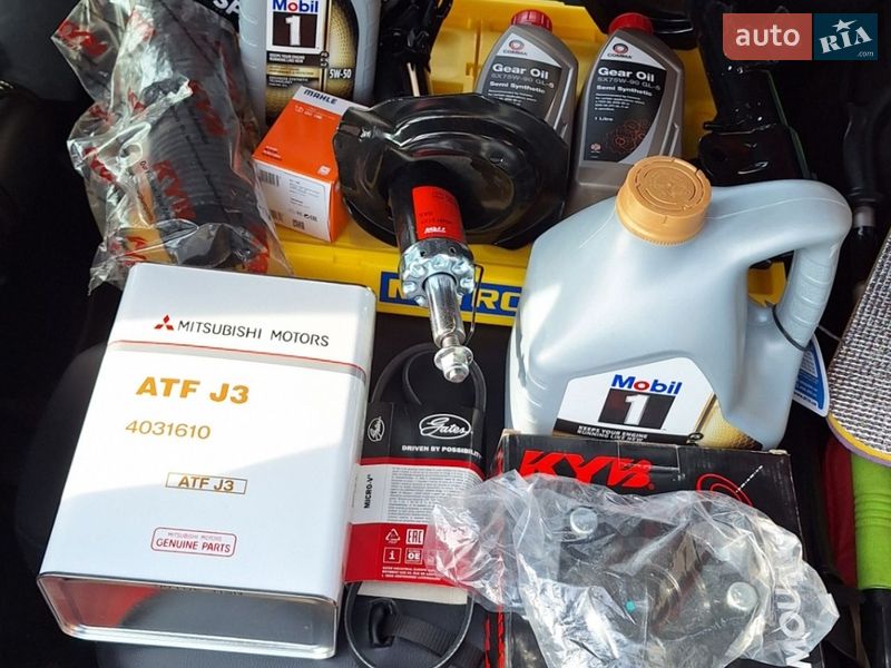 Внедорожник / Кроссовер Mitsubishi Outlander 2007 в Киеве