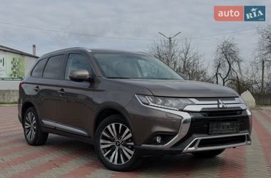 Внедорожник / Кроссовер Mitsubishi Outlander 2021 в Белой Церкви