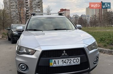 Внедорожник / Кроссовер Mitsubishi Outlander 2011 в Киеве