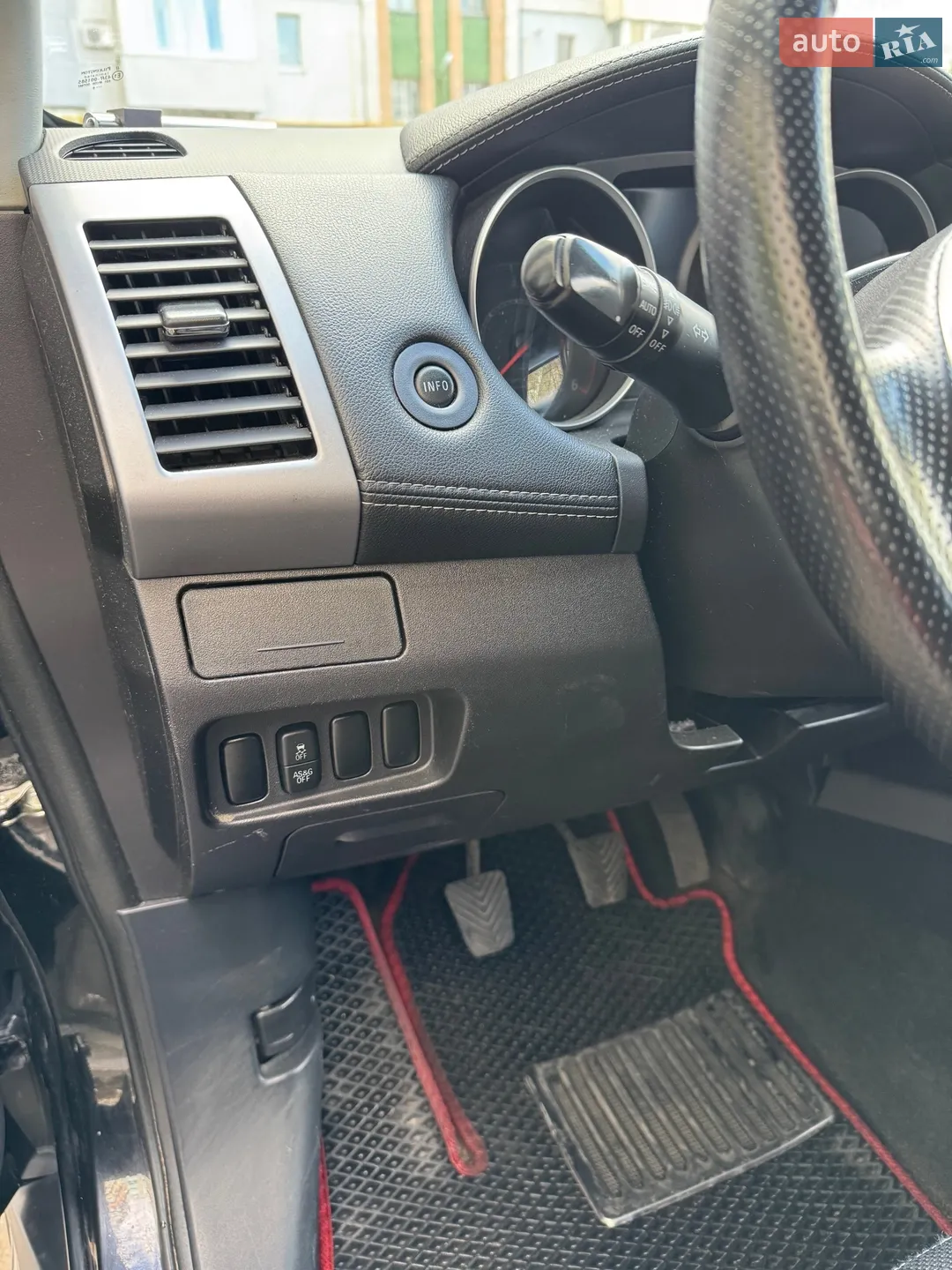 2012 Mitsubishi Outlander - мініатюра 23