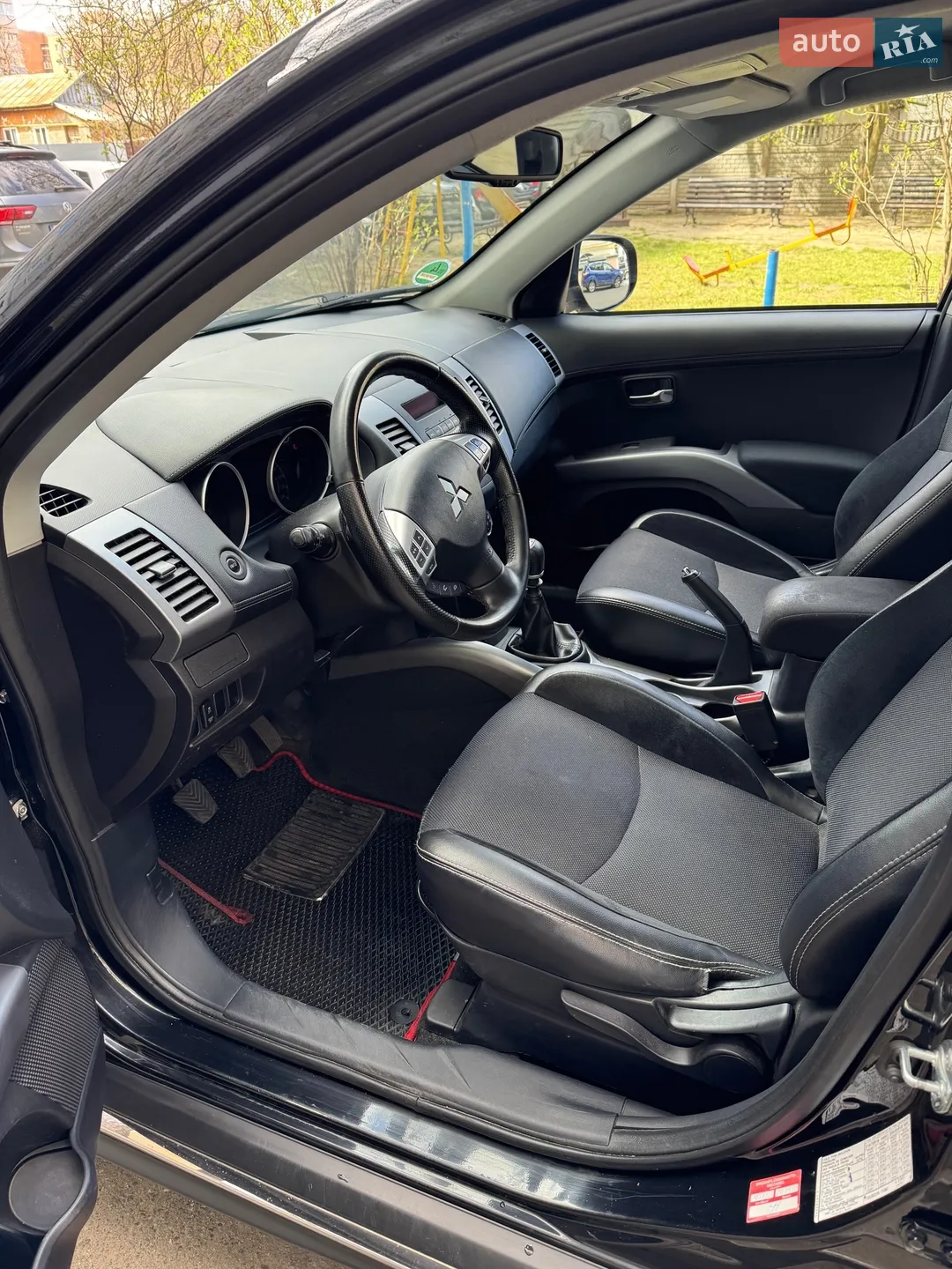2012 Mitsubishi Outlander - мініатюра 29