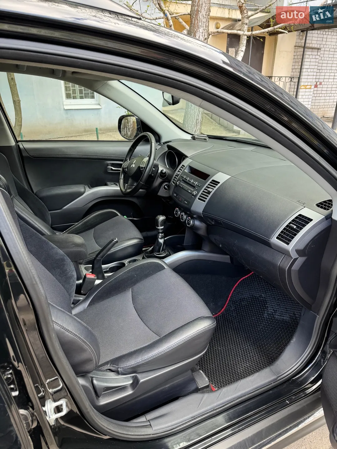 2012 Mitsubishi Outlander - мініатюра 36