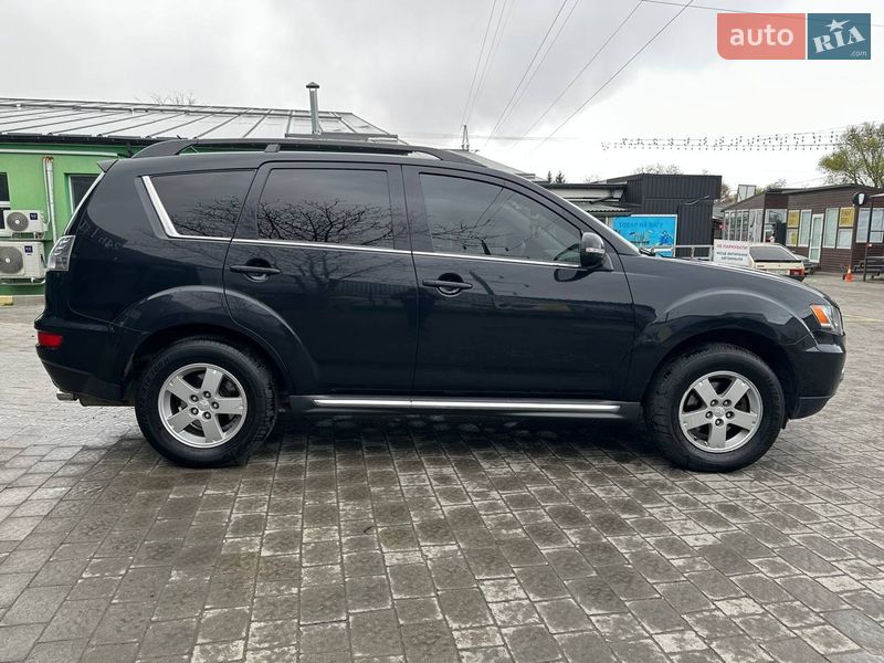 Позашляховик / Кросовер Mitsubishi Outlander 2011 в Львові