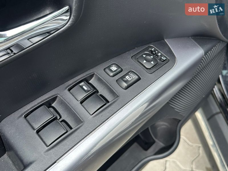 Внедорожник / Кроссовер Mitsubishi Outlander 2010 в Львове