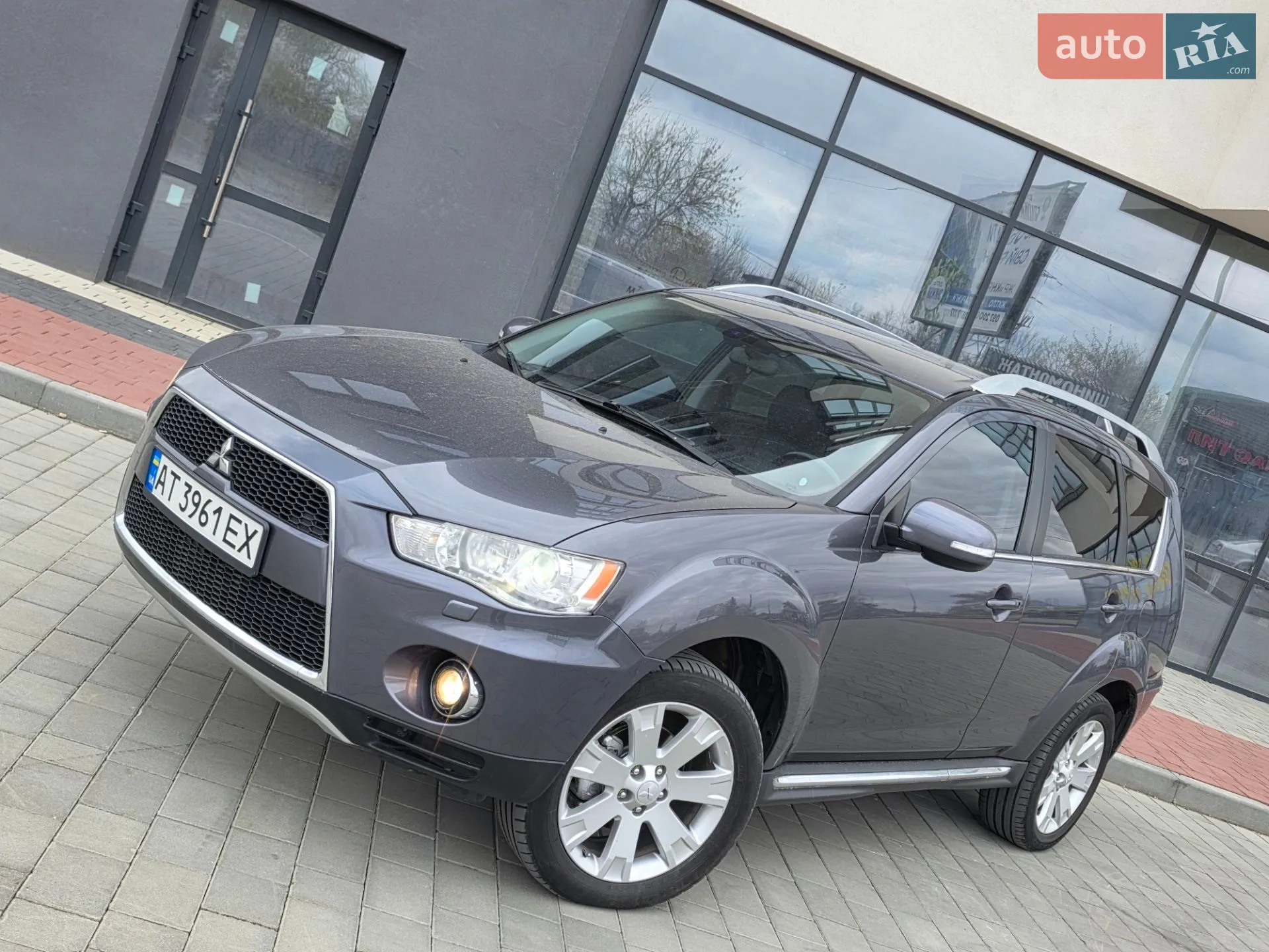 2010 Mitsubishi Outlander - мініатюра 2