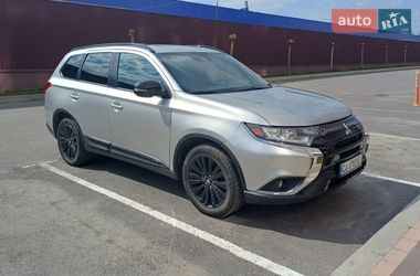 Позашляховик / Кросовер Mitsubishi Outlander 2020 в Умані