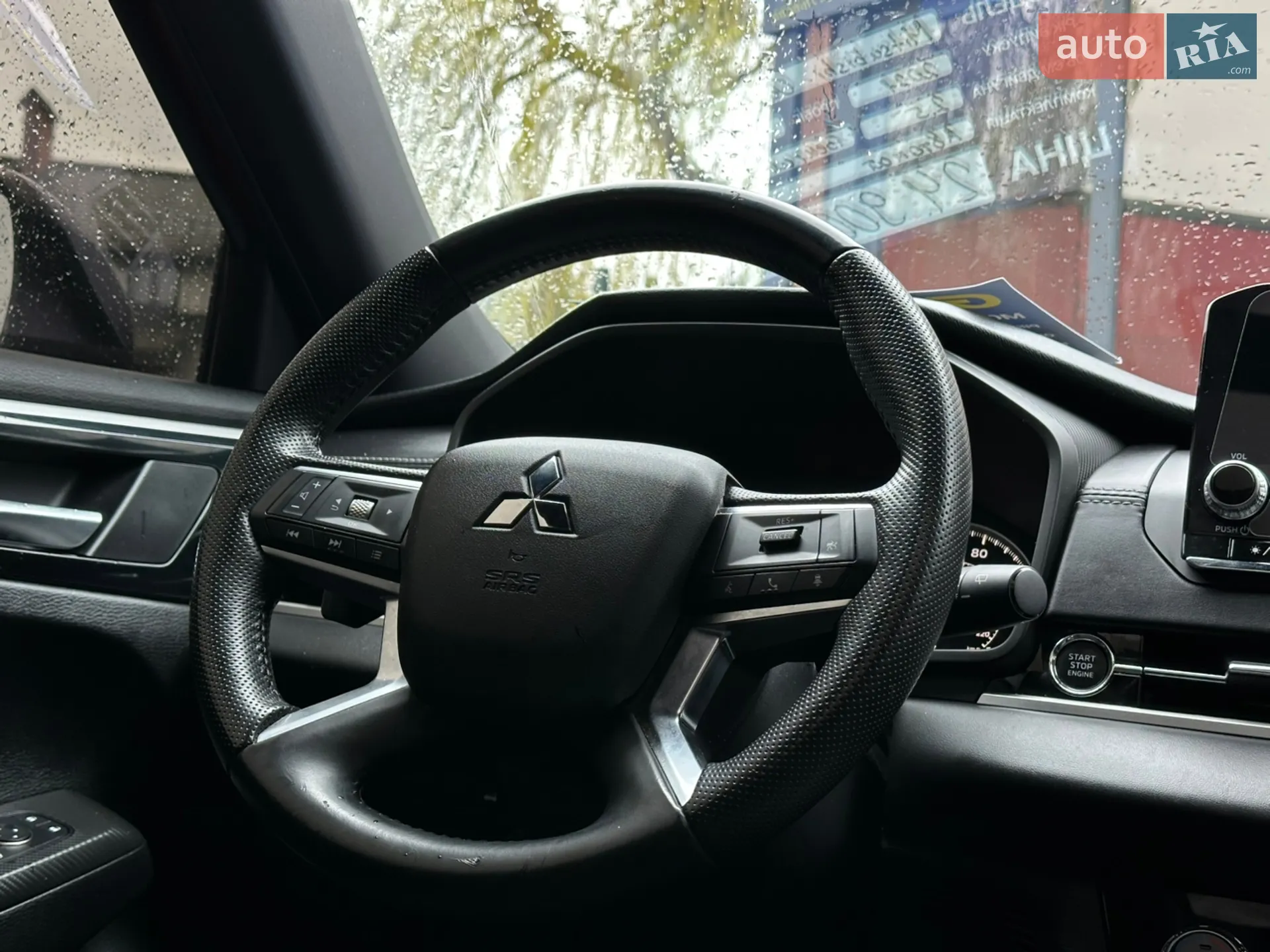 2021 Mitsubishi Outlander - мініатюра 20